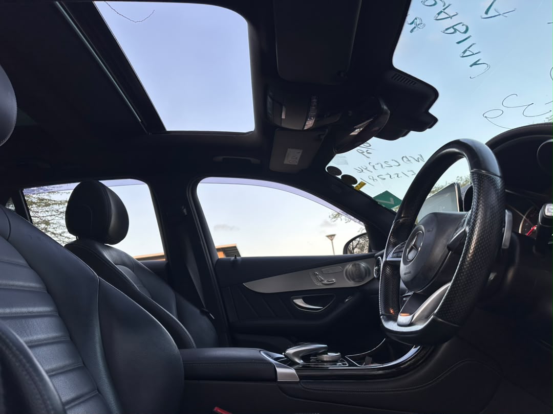 Mercedes benz thumbnail 7